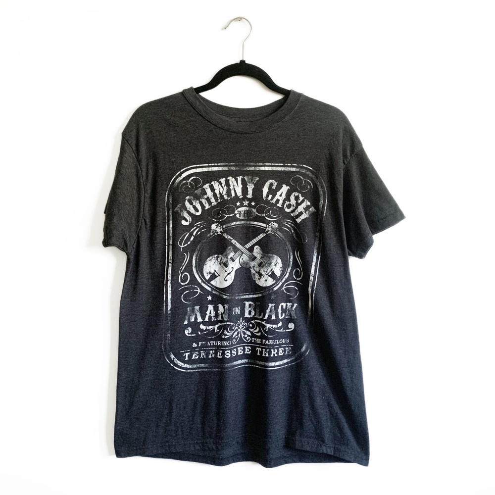 Johnny Cash Graphic Tee Man In Black Short Sleeve Charcoal Gray T-Shirt M